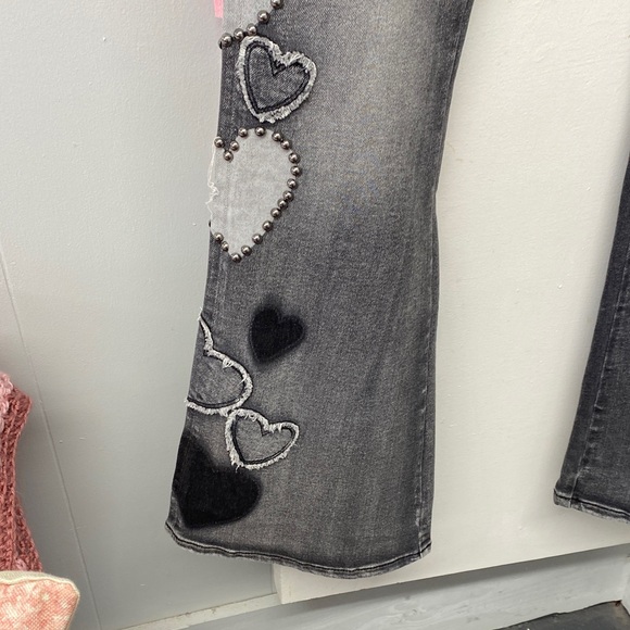 Oli & Hali Gray Heart-Patterned Boot Cut Jeans - Picture 4 of 4